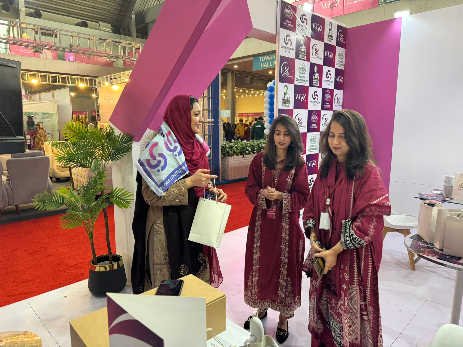 Additional Secretary WDD Ms. Faiza Ahsan Visits Expo Stalls and ...
